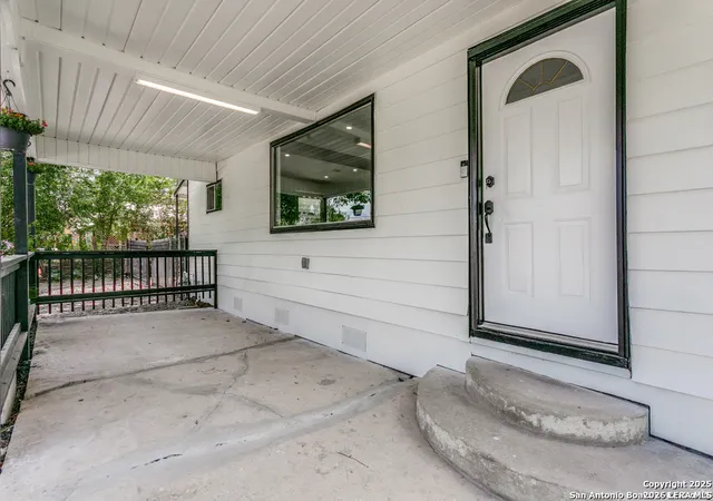 Photo 3 of Sale Pending at 716 Vickers Ave, San Antonio, TX 78211 | MLS# 2003606 | Listing updated on 2026-08-28
