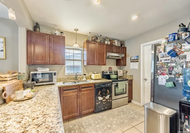 Photo 3 of Single family home for sale at 16611 Burr Hill St, San Antonio, TX 78247 | MLS# 2003609 | Listing updated on 2026-09-15