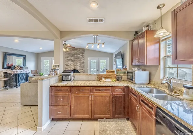 Photo 3 of Single family home for sale at 16611 Burr Hill St, San Antonio, TX 78247 | MLS# 2003609 | Listing updated on 2026-09-15