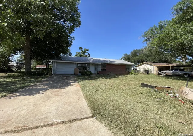 Photo 1 of Sale Pending at 515 Margo, Pearsall, TX 78061 | MLS# 2003627 | Listing updated on 2026-09-03