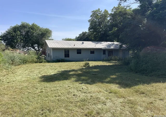 Photo 3 of Sale Pending at 515 Margo, Pearsall, TX 78061 | MLS# 2003627 | Listing updated on 2026-09-03