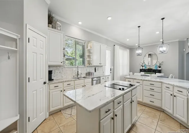Photo 4 of Single family home for sale at 212 Wentworth, Spring Branch, TX 78070 | MLS# 2003635 | Listing updated on 2026-09-11