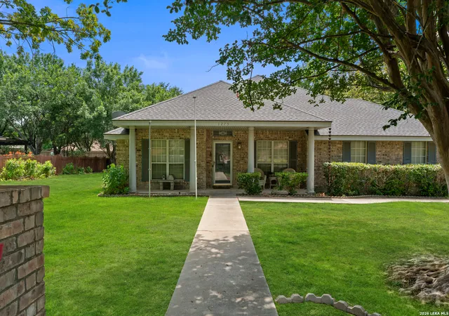 Photo 3 of Single family home for sale at 1275 Fox Glen Rd, New Braunfels, TX 78130 | MLS# 2003649 | Listing updated on 2026-10-29
