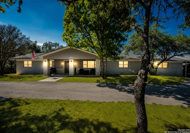 2nd image of 1220 Inspiring View, Canyon Lake, TX 78133 | MLS# 2003658