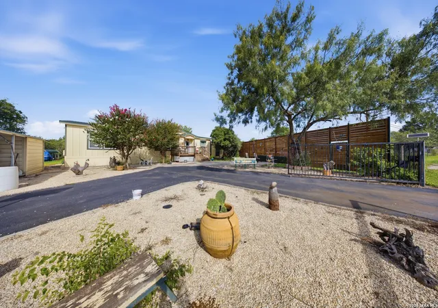 Photo 3 of Single family home for sale at 321 County Road 4614, Castroville, TX 78009 | MLS# 2003674 | Listing updated on 2026-09-07