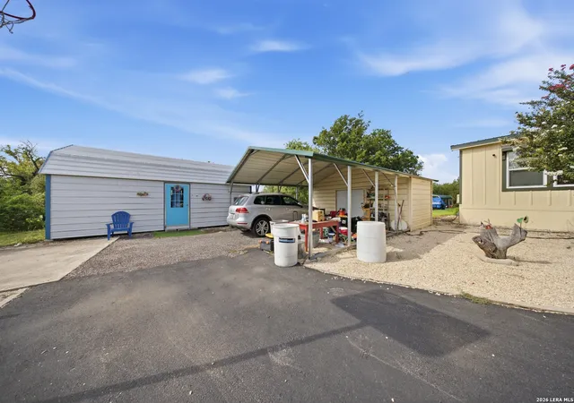Photo 4 of Single family home for sale at 321 County Road 4614, Castroville, TX 78009 | MLS# 2003674 | Listing updated on 2026-09-07