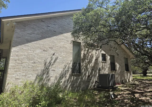 3rd image of 10170 Axis Cir, Boerne, TX 78006 | MLS# 2003693