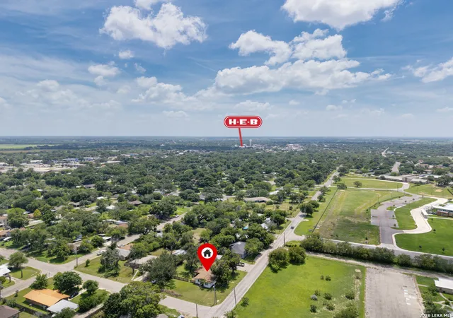 28th image of 1019 E Leona Rd, Uvalde, TX 78801 | MLS# 2003707