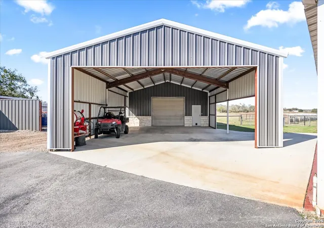5th image of 6653 Fm 539, Floresville, TX 78114 | MLS# 2003737
