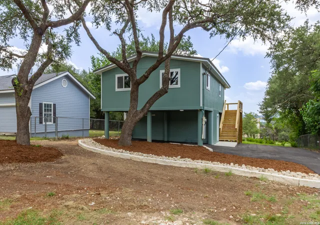 2nd image of 1560 Skyline Hls, Canyon Lake, TX 78133 | MLS# 2003741
