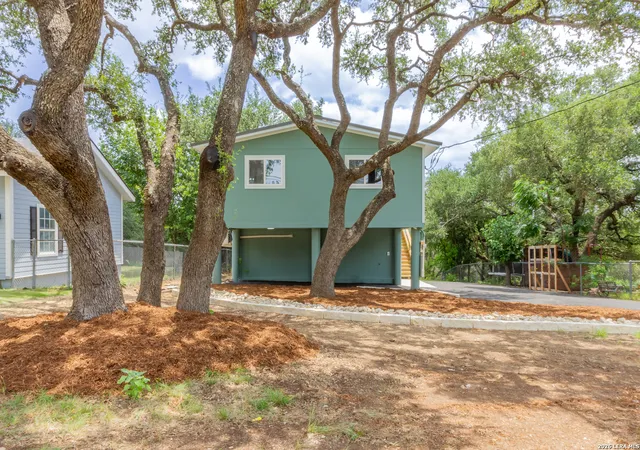 3rd image of 1560 Skyline Hls, Canyon Lake, TX 78133 | MLS# 2003741