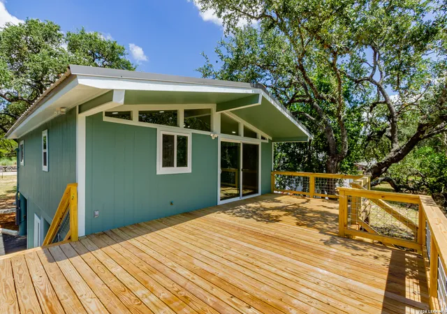 5th image of 1560 Skyline Hls, Canyon Lake, TX 78133 | MLS# 2003741