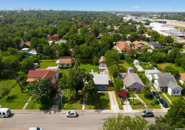 35th image of 1126 W Lullwood, San Antonio, TX 78201 | MLS# 2003751