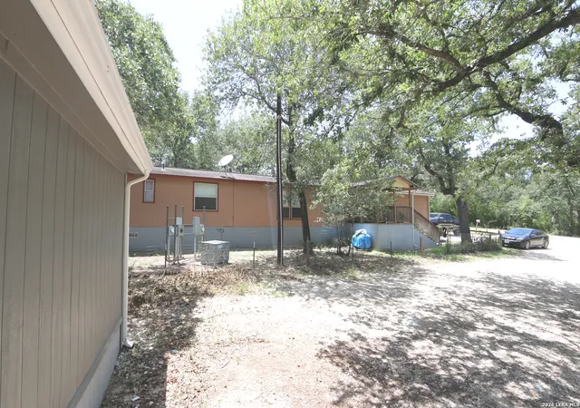 2nd image of 76 & 76b Post Oak, La Vernia, TX 78121 | MLS# 2003832