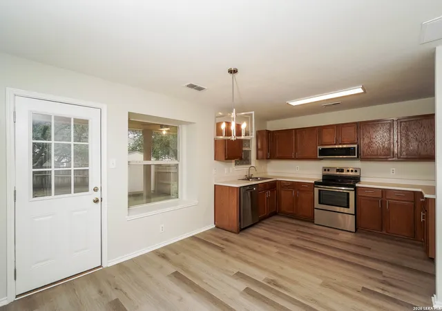 Photo 4 of Sale Pending at 10734 Tiger Chase, San Antonio, TX 78251 | MLS# 2003851 | Listing updated on 2026-08-11