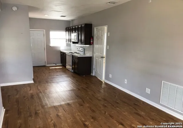 5th image of 102 Bailey Ave, San Antonio, TX 78210 | MLS# 2003854
