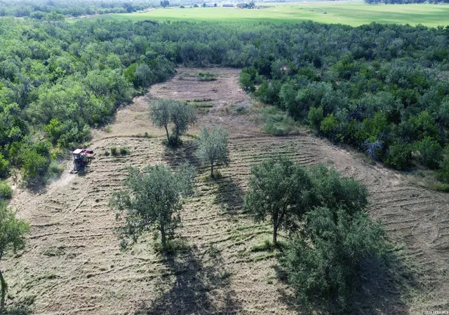 2nd image of 980 Mann Rd 02, Poteet, TX 78065 | MLS# 2003868