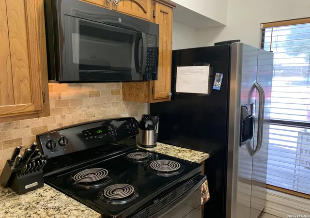 4th image of 18035 Fm 306 #APT 104, Canyon Lake, TX 78133 | MLS# 2003871