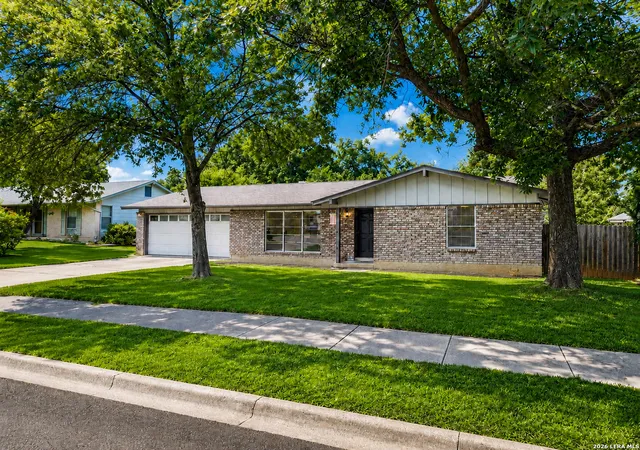 Photo 2 of Sale Pending at 6237 Dove Hl Dr, San Antonio, TX 78238 | MLS# 2003872 | Listing updated on 2026-08-13