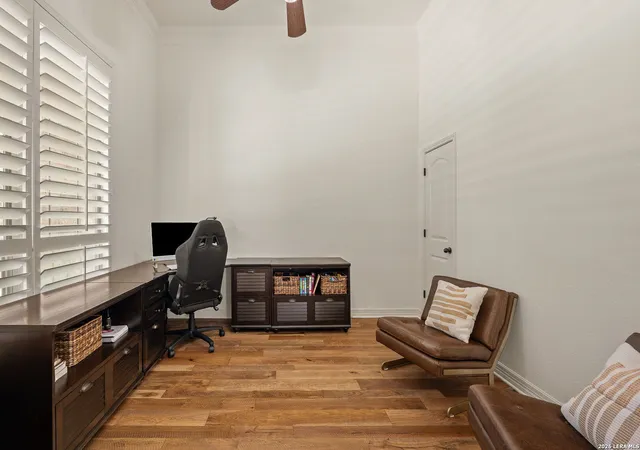 Photo 4 of Single family home for sale at 7815 Hermosa Hl, San Antonio, TX 78256 | MLS# 2003875 | Listing updated on 2026-09-28