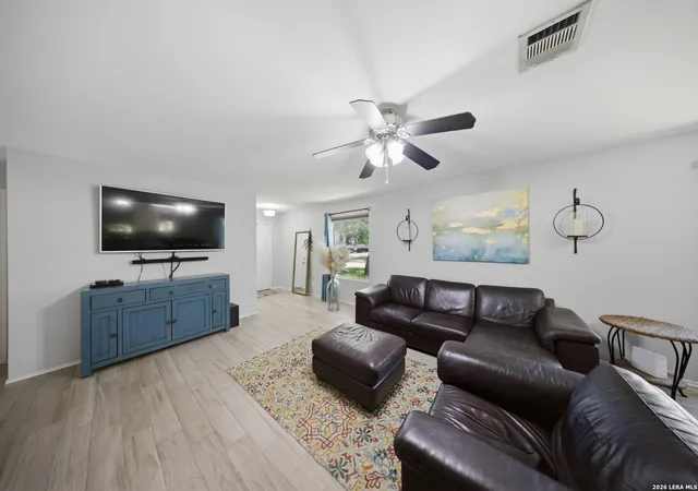 Photo 4 of Single family home for sale at 7513 Carriage Pass, San Antonio, TX 78249 | MLS# 2003888 | Listing updated on 2026-09-11