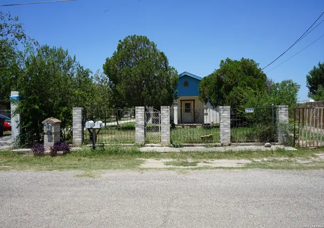 2nd image of 2593 Eidson Rd, Eagle Pass, TX 78852 | MLS# 2003898