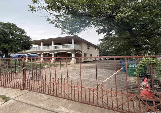 Photo 2 of Single family home for sale at 535 E Edmonds Ave, San Antonio, TX 78214 | MLS# 2003918 | Listing updated on 2026-08-09