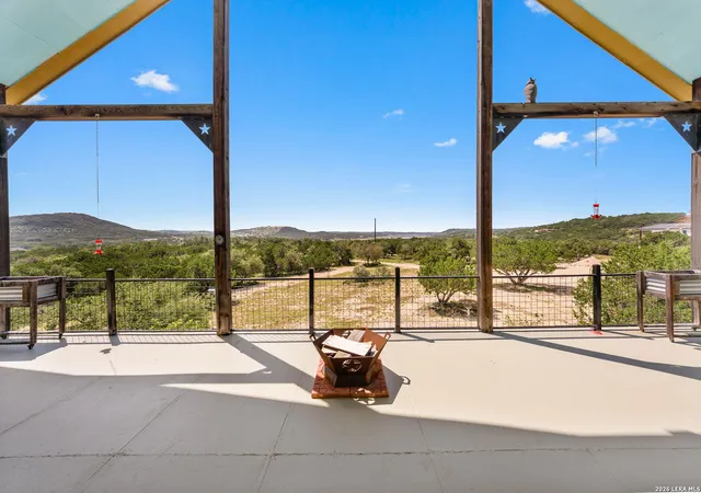 2nd image of 189 Scenic Sunset, Lakehills, TX 78063 | MLS# 2003983