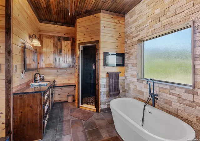 5th image of 189 Scenic Sunset, Lakehills, TX 78063 | MLS# 2003983