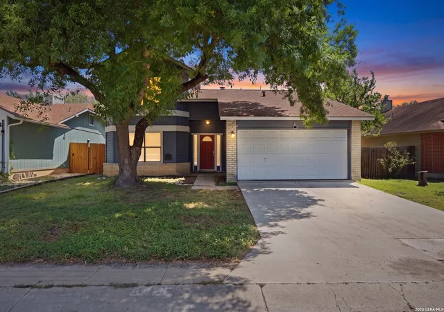 Photo 1 of Single family home for sale at 8426 Maple Ridge Dr, San Antonio, TX 78239 | MLS# 2004027 | Listing updated on 2026-09-11