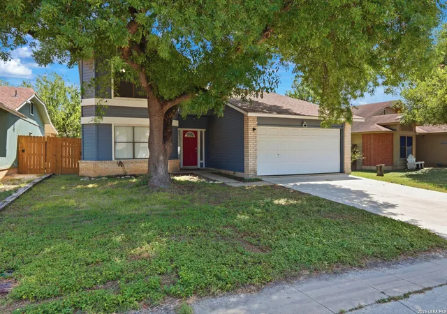 Photo 3 of Single family home for sale at 8426 Maple Ridge Dr, San Antonio, TX 78239 | MLS# 2004027 | Listing updated on 2026-09-11