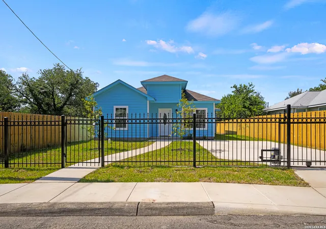 Photo 3 of Single family home for sale at 238 Bundy, San Antonio, TX 78220 | MLS# 2004034 | Listing updated on 2026-09-10
