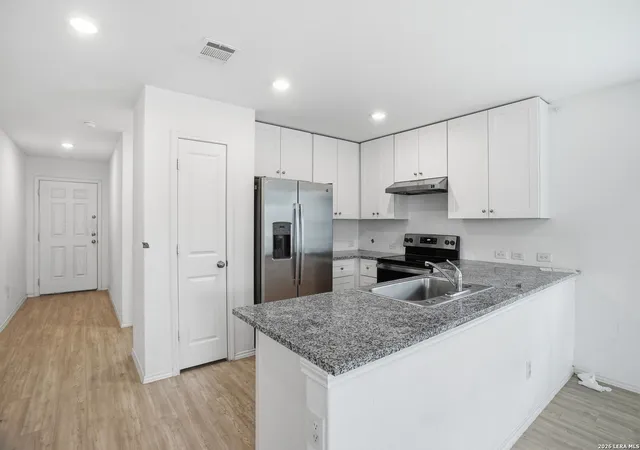 Photo 3 of Single family home for sale at 5507 Elm Valley Dr, San Antonio, TX 78242 | MLS# 2004035 | Listing updated on 2026-09-17