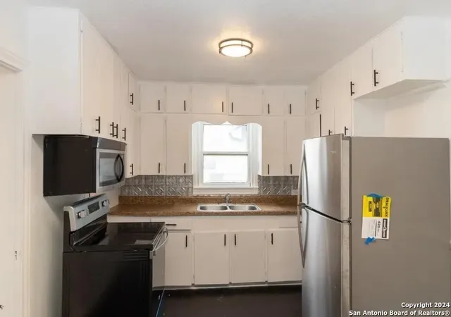 Photo 4 of Sale Pending at 719 Kelly St, Poteet, TX 78065 | MLS# 2004058 | Listing updated on 2026-08-05