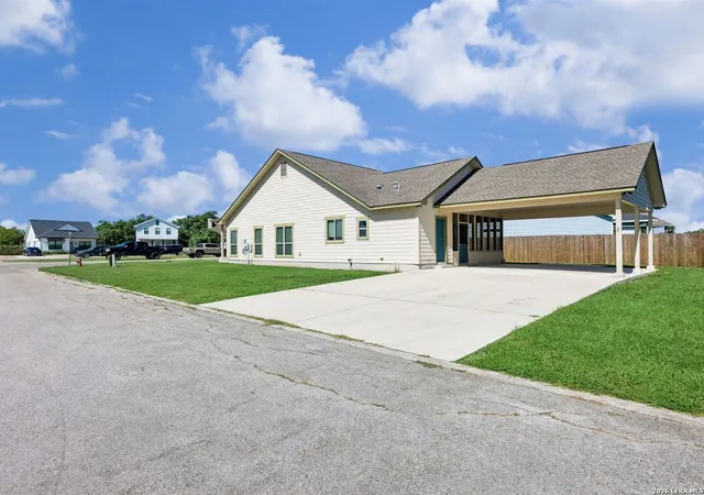 16th image of 315 Sage Cir, Blanco, TX 78606 | MLS# 2004084
