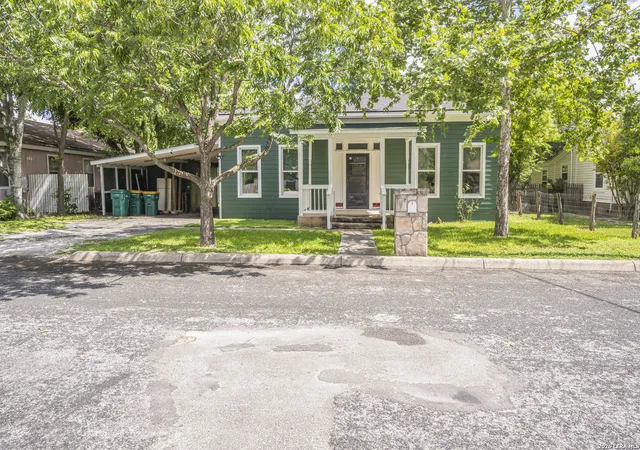 1st image of 114 Short St, Boerne, TX 78006 | MLS# 2004097