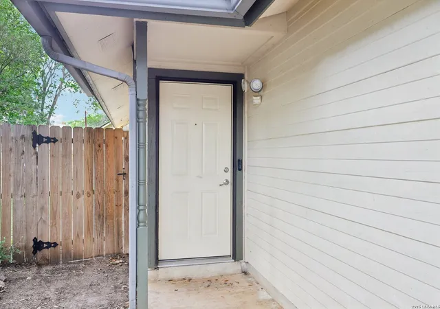 Photo 3 of Single family home for sale at 3334 Stone Cave, San Antonio, TX 78247 | MLS# 2004110 | Listing updated on 2026-09-12