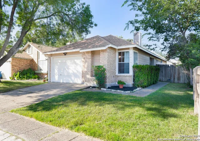 Photo 3 of Sale Pending at 3219 Stoney Sq, San Antonio, TX 78247 | MLS# 2004117 | Listing updated on 2026-09-02