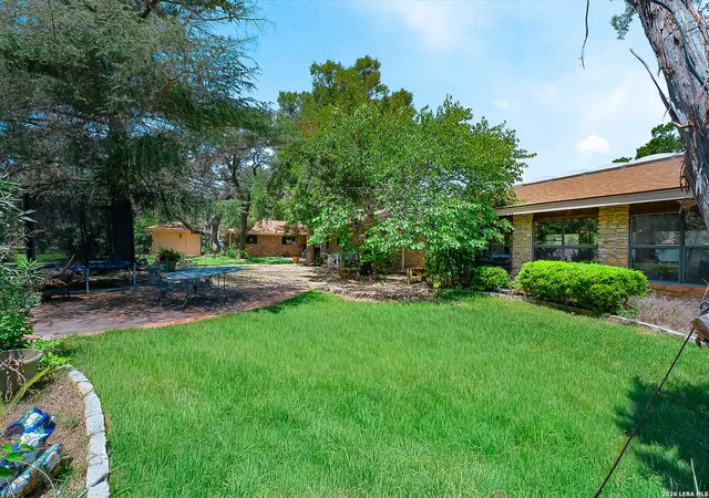 Photo 2 of Single family home for sale at 104 Braeburn Cir, Kerrville, TX 78028 | MLS# 2004137 | Listing updated on 2026-10-08