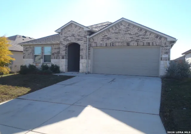 Photo 3 of Single family home for sale at 804 Pronghorn Trl, Seguin, TX 78155 | MLS# 2004161 | Listing updated on 2026-10-10