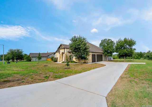 2nd image of 558 James Way, Castroville, TX 78009 | MLS# 2004163