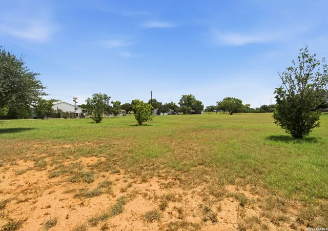 21st image of 105 Muehl Rd, Seguin, TX 78155 | MLS# 2004179