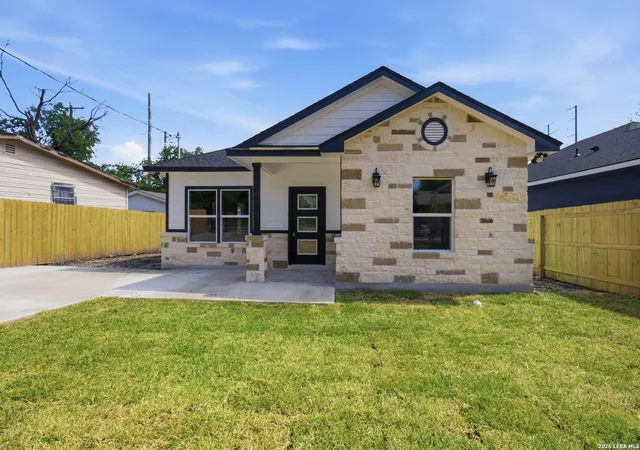 Photo 1 of Single family home for sale at 108 Inez Ave, San Antonio, TX 78228 | MLS# 2004180 | Listing updated on 2026-09-10