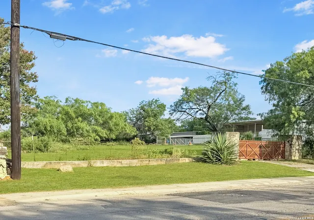 Photo 2 of Land for sale at 4347 Commercial Ave, San Antonio, TX 78221 | MLS# 2004185 | Listing updated on 2026-09-05