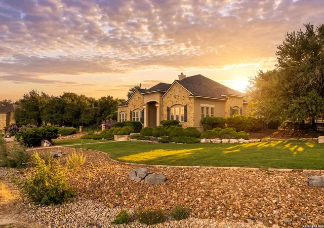 Photo 1 of Single family home for sale at 1004 Breve Cir, New Braunfels, TX 78132 | MLS# 2004212 | Listing updated on 2026-09-12