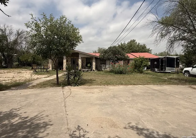 Photo 1 of Single family home for sale at 1634 Avenida Encuentro, Eagle Pass, TX 78852 | MLS# 2004218 | Listing updated on 2026-08-09