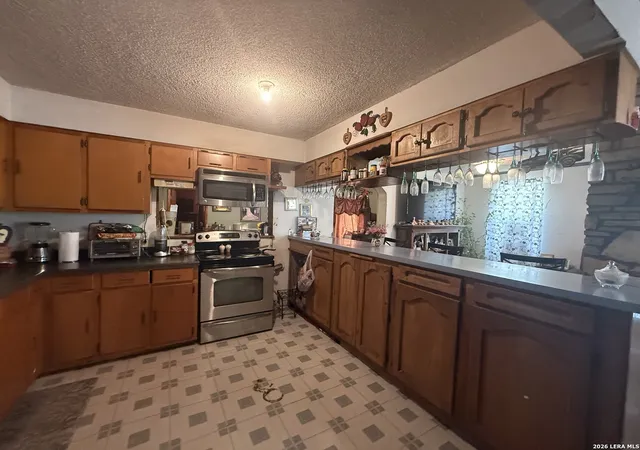 Photo 3 of Single family home for sale at 1634 Avenida Encuentro, Eagle Pass, TX 78852 | MLS# 2004218 | Listing updated on 2026-08-09