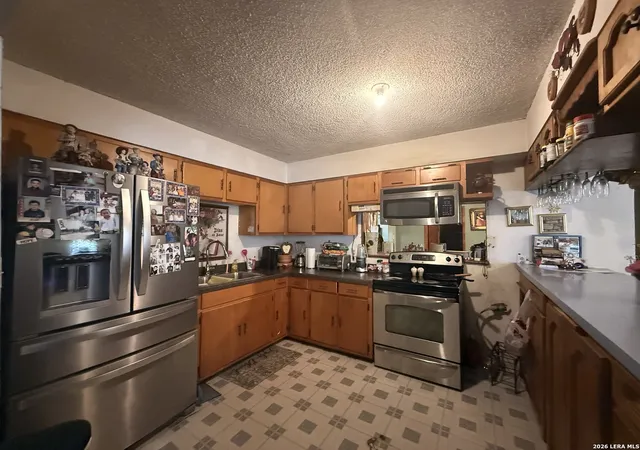 Photo 4 of Single family home for sale at 1634 Avenida Encuentro, Eagle Pass, TX 78852 | MLS# 2004218 | Listing updated on 2026-08-09