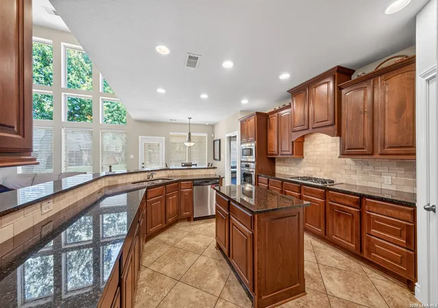 Photo 4 of Sale Pending at 8931 Cimarron Rte, San Antonio, TX 78255 | MLS# 2004225 | Listing updated on 2026-08-14