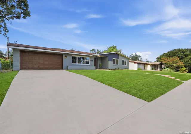 Photo 3 of Single family home for sale at 415 Redcliff Dr, San Antonio, TX 78216 | MLS# 2004237 | Listing updated on 2026-09-10